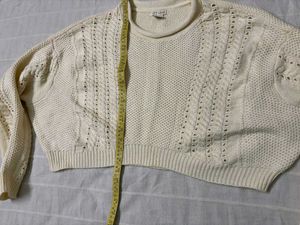 Creamy Cable Knit Cropped Sweater