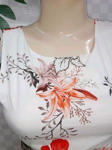 (1400)Stylish Floral Print Crop Top