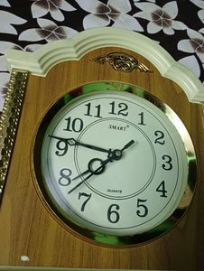 Wall Clock (Need Little Repair)