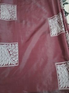 Meroon Borderless Soft Silk Saree..