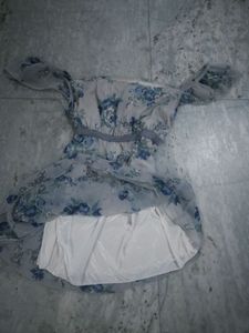 vintage off-Shoulder top