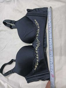 Embroidered 🖤🖤Black Bra