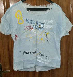 Graphic Print Distressed Crop Top