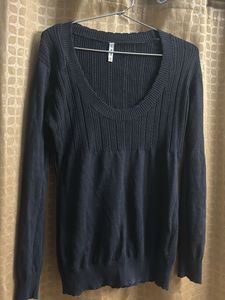 Chic Navy Blue Cable Knit Sweater