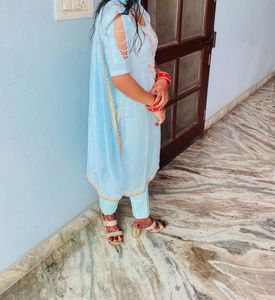 Beautifully Embellished Kurta Set