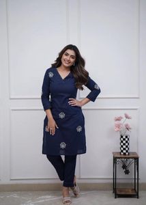 Elegant Navy Blue Kurta Set with Embroidery