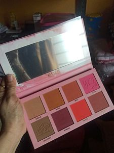 02 Eyeshadow Palletes