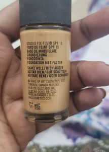 MAC Nc40 Shade Foundation Studio Fix
