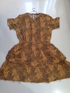 Animal Print Ruffle Dress m to xl