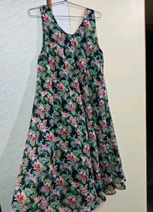 New Floral Midi Dress 🌺