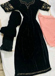 Elegant Handwork Black Velvet Kurta Set with Organ