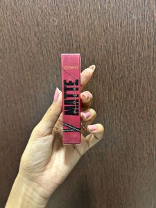 MARS Matte Lipstick Mousse shade 01