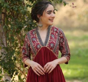 Elegant Maroon Kurta  with Intricate Print