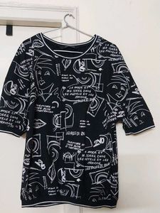 Streetwear black n white graphic tee