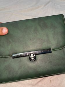 Elegant Green Shoulder Bag