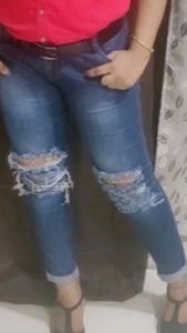 Ribbed torn jeans, mid waist