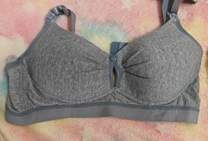 5 Pack Premium Nursing Bras ( Imported )