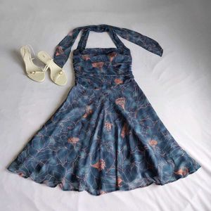 Blue floral halter dress 🦋🪞✨️