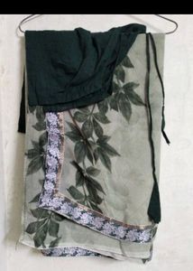 🎊Elegant Leaf Print Saree with Blouse🎊