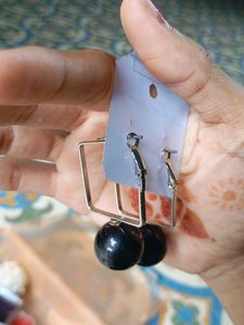 Fashion Jewelry Black Ball Earrings