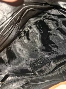 Gucci Shoulder Bag - Classic Style