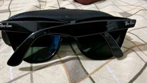 Ray-Ban