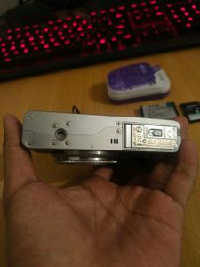 FUJIFILM XF1 Rare Manual Point and Sho