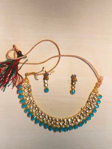 Choker Necklace with Turquoise and Crystals