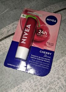 NIVEA Cherry Shine Tinted Lip Balm