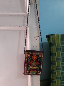 like new sling bag