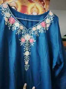 241. Woman short kurti