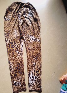Leopard 🐆 Print Leggings Kk