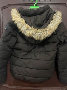Stylish Padded Jacket with Fur Hood