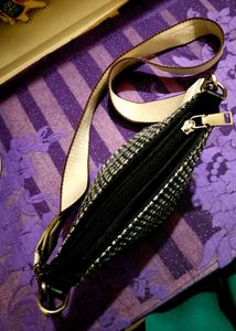 Chic Tweed Crossbody Bag