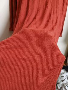 Sweatshirt With Netted Hoodie