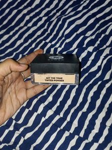 SUGAR Cosmetics - Black Compact Case