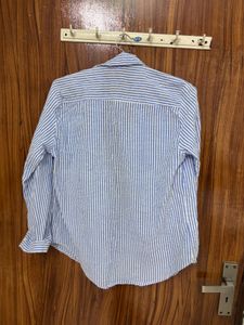women 's Blue Striped Casual Shirt