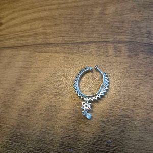Sparkling Nose Pin