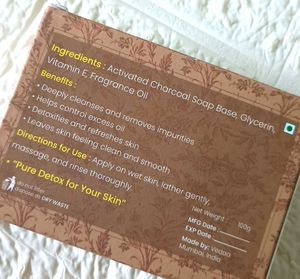 VedaA Charcoal Detox Face Cream