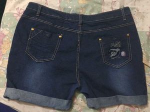 Short jeans