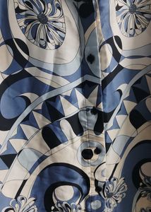 HnM-Blue &amp; White Print Top