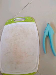 Cutting Board &amp; Garlic Press