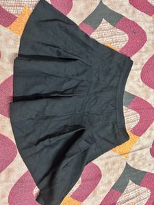 Black Pleated Mini Skirt