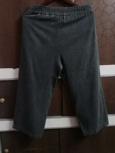 SET OF TOP AND JEANS FOR WOMEN