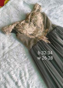 Elegant Off-Shoulder Lace Evening Gown