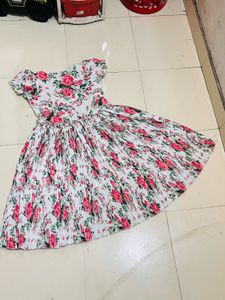 Floral Print Pleated Dress