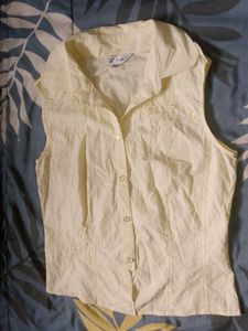 Chic Sleeveless Shirt Cream  with Embroider