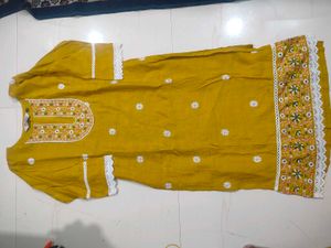 Trendy Lime Yellow Suit at 799 rs onlyy