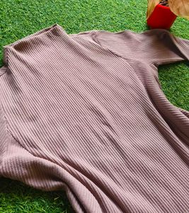 Ribbed Mock Neck Long Sleeve Top