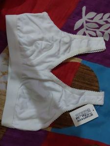 🥰Comfortable White Sports Bra